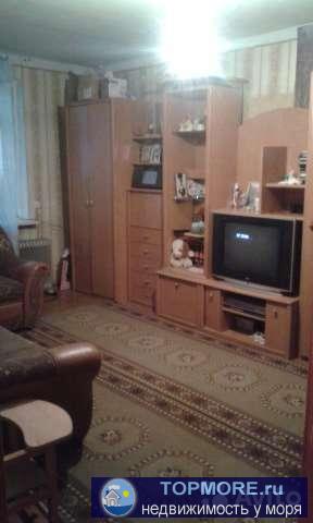 Продам квартиру, 1/3 этаж, 3 комнаты. Косметический ремонт в двух комнатах, мебель всю оставляем. Есть дополнительный... - 2