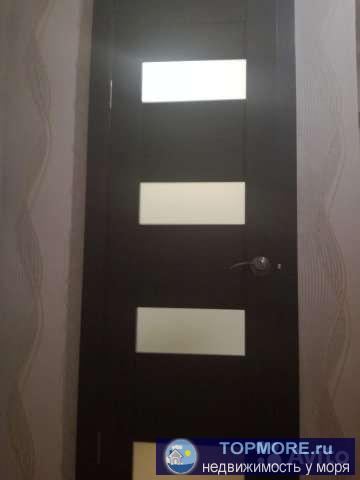 Продается однокомнатная квартира по ул Фрунзе. Комната 18 кв.м, кухня 6 кв.м , балкон. Отопление, Гор.вода... - 1