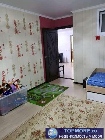 Квартира уютная,просторная, сухая,светлая. В хорошем районе,развита инфраструктура, все в шаговой доступности :... - 2