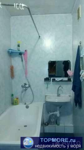 Собственник! Продаю 2 х комнатную квартиру , спальня и кухня продлена за счёт балкона на фото видно арки, очень... - 2