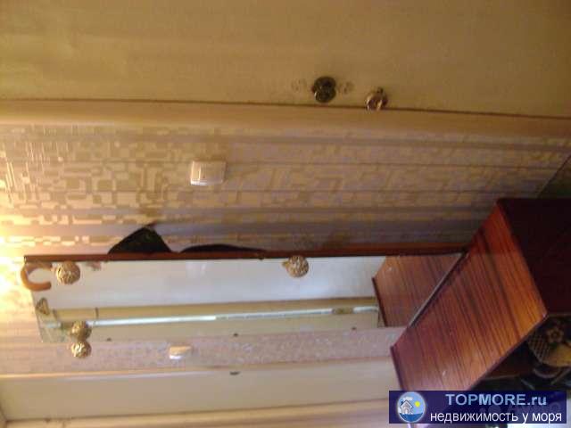 Этаж высокий, Вся инфраструктура рядом.Магазины, садики, аптеки, детская площадка - все в 3 минутах ходьбы. Торг на... - 1