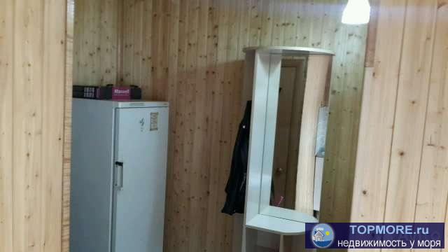 Однокомнатная квартира над капитальным гаражом. Кухня, душевая кабина, туалет, прихожая, горячая вода всегда,... - 1