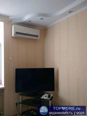 Отличная квартира с хорошим ремонтом. Хорошие соседи. Тихий двор. Рядом Магнит, школа, остановка... - 1