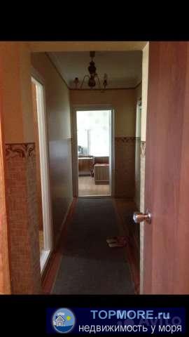 Продается двухкомнатная квартира на восьмом этаже девятиэтажного дома по улице Адмирала Макарова в городе Туапсе...