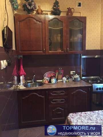 Продам 3-х к. квартиру 74,5 кв.м. 2/3 этаж по ул. Фрунзе, р-н Приморье. Дом кирпичный, тёплый. Потолки высокие, с/у... - 2