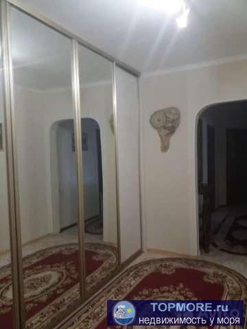 Год постройки дома 2002г. Ул. Кутузовская,17. Общая площадь квартиры 78,5 м2. Окна выходят на обе стороны. Просторная...