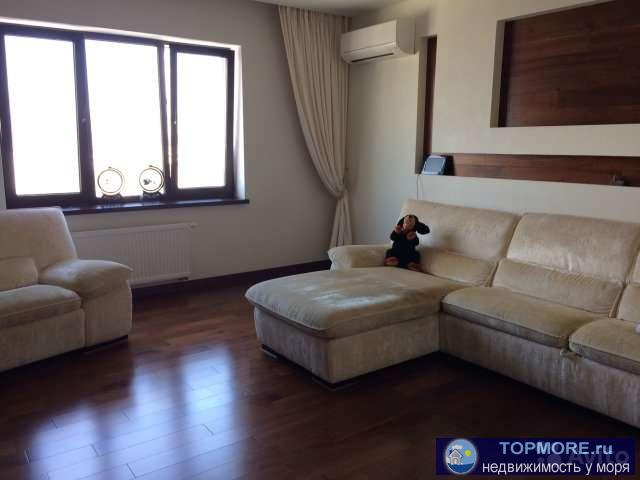 Продам квартиру.Собственник.Сделка строго нотариальная.Без посредников.Подходит в ипотеку.Ремонт делали для себя.В...