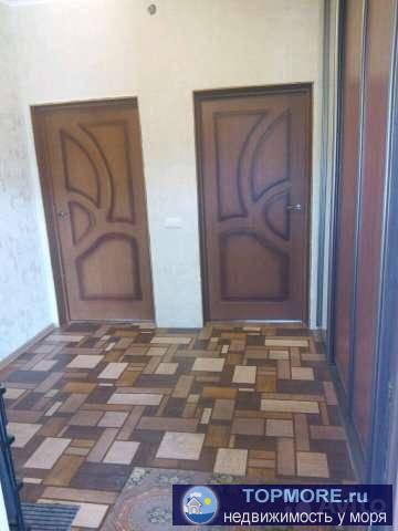 Р-не эксперементального завода . Верх ул. Кутузовской. Малоквартирный дом . Общая площадь 50 м. Комната 15 м. Кухня-...