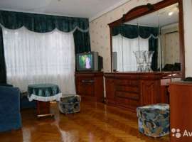 Светлая, уютная, комнаты раздельные, лоджия застеклена, сплит...