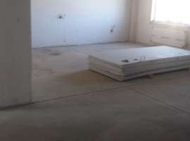 Квартира на две семьи!!!!Продам 2 -ух .уровневую квартиру в сданном...