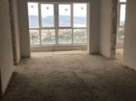 Срочно продам 2 комнатную квартиру, с видом на море. Панорамное...