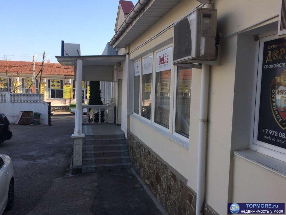 Продается в центре коммерческое помещение общ.пл. 414кв.м., ул. Щербака.   Своя огороженная каменным забором... - 10