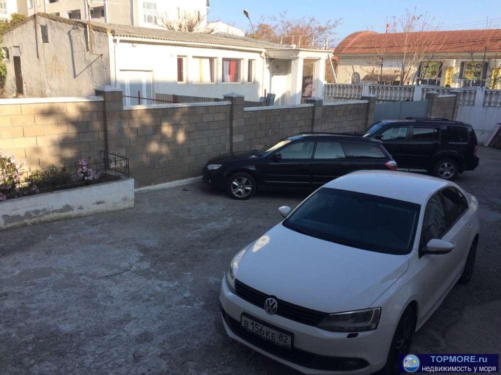 Продается в центре коммерческое помещение общ.пл. 414кв.м., ул. Щербака.   Своя огороженная каменным забором... - 3