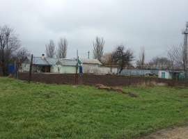 Дом  находится в 10 км от берега Азовского моря,в 20 км паромная...