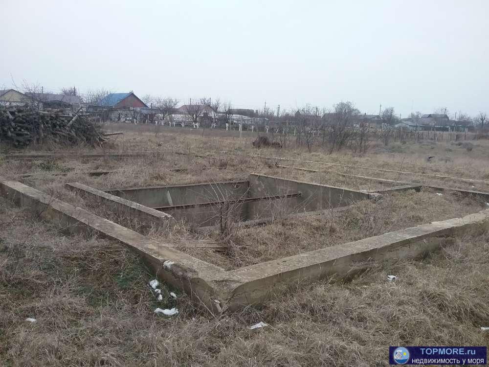 Участок на Таманском полуострове 10 соток находится в Темрюкском районе, ст.Запорожская, в 10 км от берега Азовского... - 1