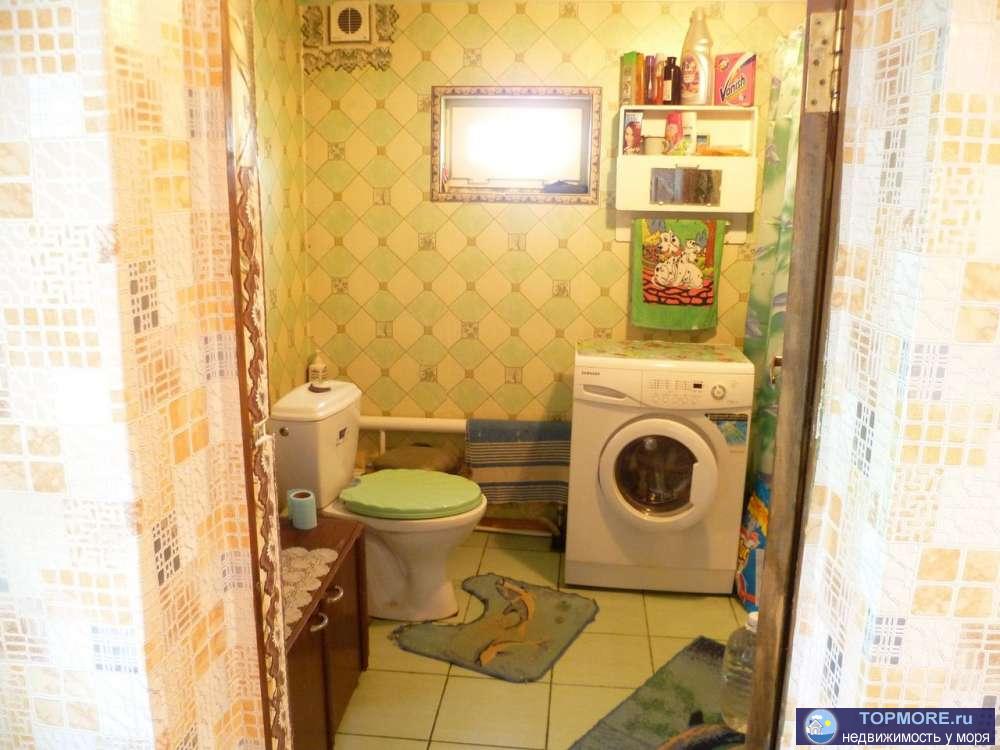 Сдается посуточно комфортное жилье, на побережье Азовского  моря, до моря идти 5 минут. В доме 3 комнаты, кухня,... - 15