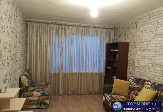 Продается в связи с переездом уютная двухкомнатная квартира в центре Евпатории. В квартире произведен свежий ремонт,...