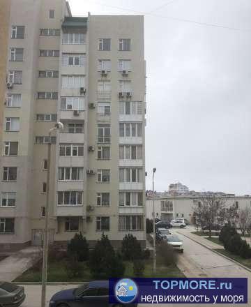 Продаю квартиру в центре Евпатории с мебелью, с техникой и встроенными шкафами.