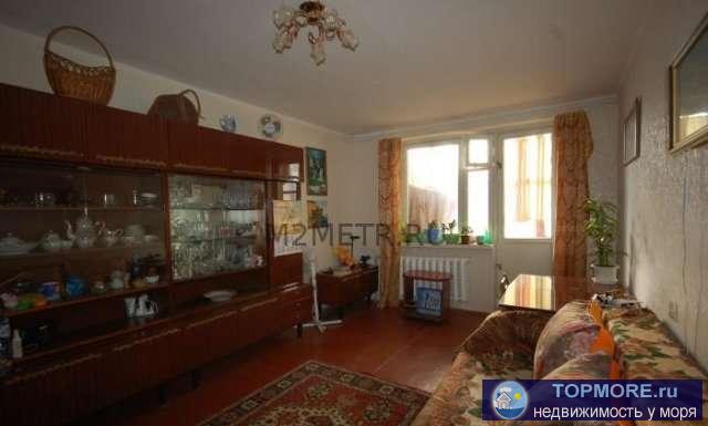 Чешка комнаты и су раздельные кухня 9м прихожая 10 м состояние обычное жилое лоджия и балкон застеклены окна... - 1