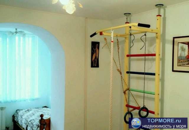 Продам светлую, просторную 3-х комнатную квартиру 'чешку', на 1 этаже, состояние хорошее, индивидуальное отопление,...