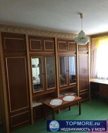 Продается уютная однокомнатная квартира, без евро ремонта, не солнечная сторона, окна выходят на центральную улицу,... - 1