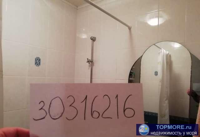 Продам свою двушку!В тихом дворе, не далеко от моря! комнаты изолированные ,санузел раздельный! Пластиковые окна и... - 1