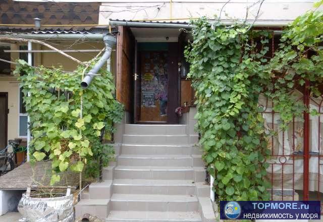 Продаю 2-хкомнатную квартиру в историческом центре Евпатории в 5-ти минутах ходьбы от набережной,автономное...