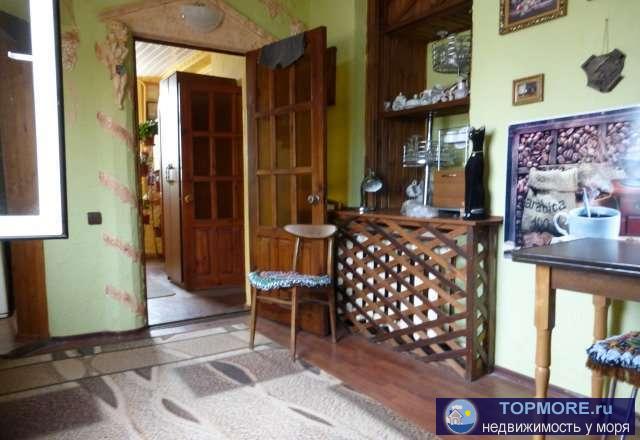 Продаю 2-хкомнатную квартиру в историческом центре Евпатории в 5-ти минутах ходьбы от набережной,автономное... - 2