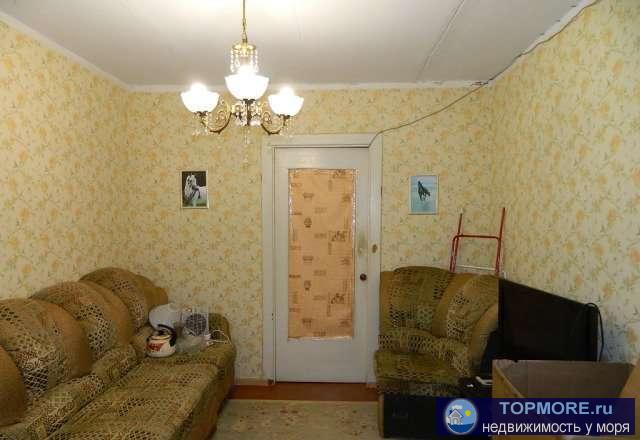 Продается 2-х комнатная квартира на ул. Демышева на 3-м этаже 5-этажного дома, 43/29/6, комнаты 17кв.м и 12 кв.м.... - 1