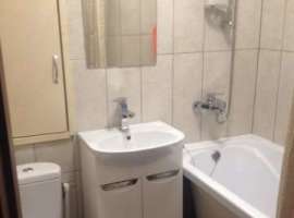 Продается 2-х ком кв. Сделан хороший ремонт, заменены проводка,...