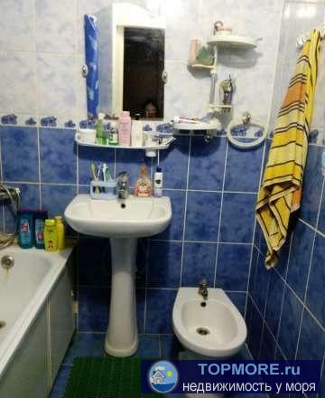 Срочно!Продам!Уютную 4х комн.квартиру,в хорошем районе.Рядом остановка,магазины,школа,садик.Документы РФ.Торг. - 2