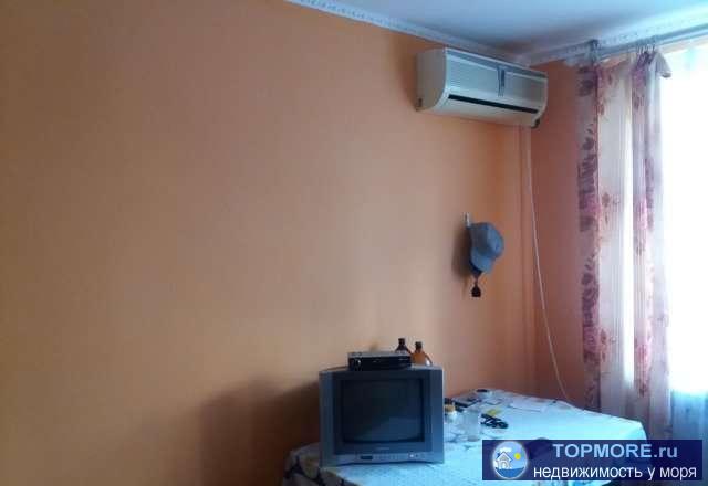 продам свою трёх комнатную .уютную квартиру. есть газовая колонка .счетчик на соду и на газ.кондиционер ..рядом две... - 1