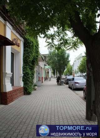 Первая линия от моря.2 минуты и вы гуляете по набережной.Свое отопление.газовая колонка. 2 раздельных комнаты не... - 1