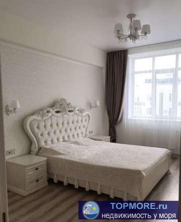 Продаётся однокомнатная квартира с евроремонтом 50 м2 на 5 этаже 6-этажного дома по адресу: г. Евпатория ул....