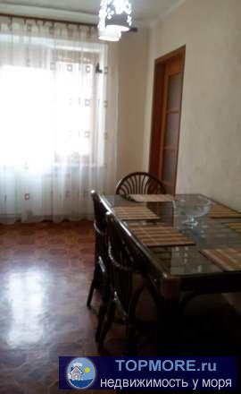 Отличная квартира с газовым автономным отоплением и кондиционером. Кухня объединена с комнатой (перепланировка... - 2