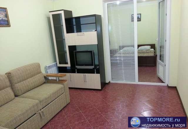 Продается квартира в курортной зоне, в 200 метрах от набережной Горького и пляжей, в общем дворе. Квартиру удобно...