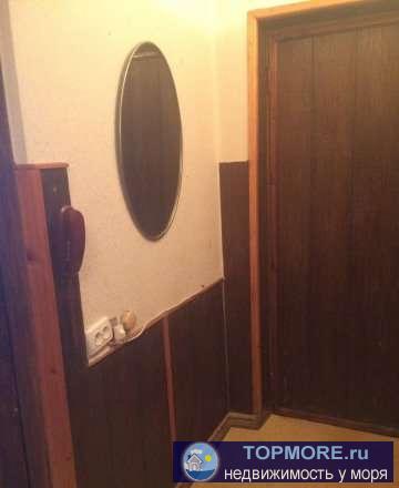 Продается 2 к.кв. по ул. Фрунзе. Расположена на 5/5 этажного дома, общей площадью 46 кв.м. Брежневка. Комнаты... - 1