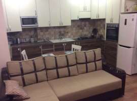 Квартира с хорошим ремонтом, новой мебелью и бытовой техникой в...