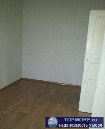 Сдам полу -пустую 2х комнатную кв на длительный срок12 000 круглогодично + вся коммуналка в с.у ободранная краска на... - 1