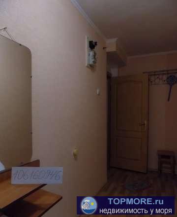 Квартира находится в спальном районе.До вокзала 10 минут пешком. - 2