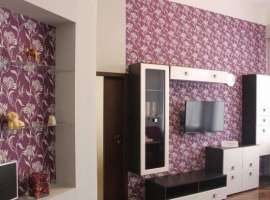 Сдаю свою двухкомнатную кв на летний период.(высота -4м) в...