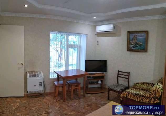 Сдам уютную, небольшую квартиру в закрытом дворе. Посуточно.Сдаётся для двух человек + есть раскладное кресло для... - 1