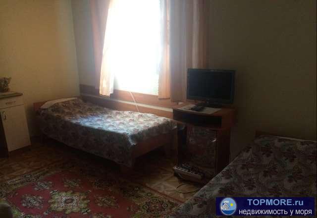 Сдадим квартиру посуточно от собственника. 5 мин от центрального пляжа, первая улица от парка. Кухня с плитой,... - 1