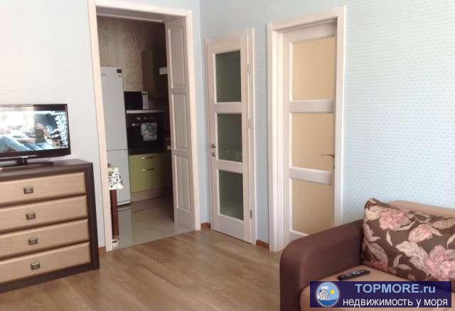 Сдам квартиру под ключ в общем дворе . В исторической части города ..В 5 минутах ходьбы от дома находится набережная... - 1