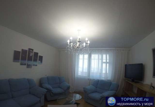 Квартира чистая, светлая,с ,одного балкона панорамный вид на город, с другого вид на лиман и море.Паркетный пол,... - 2