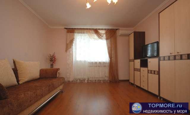 Сдам свою 1 к.кв. в Центре, 6/9 эт по пр. Победы 10а. Квартира с евроремонтом . Два больших евро-дивана. Кондиционер,... - 1