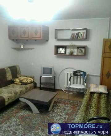 сдам 1 комнатную квартиру около жд вокзала. с мебелью, быт. техникой, стиралкой автомат. тв.