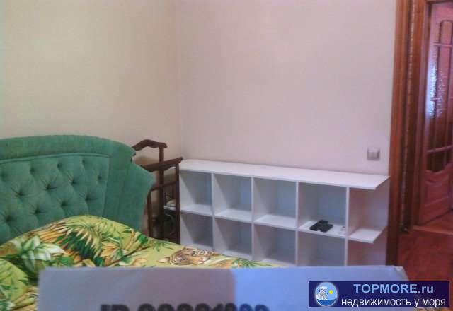 Сдам уютную, комфортную квартиру, нестандартной планировки у самого моря возле Собора Святого Николая. Квартира...