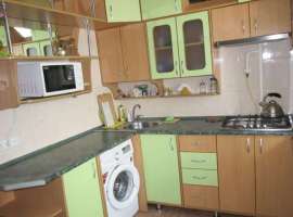 ТОЛЬКО С ЛЕТА!!! СДАМ С ИЮНЯ СВОЮ 1К-КВ. В ЕВПАТОРИИ .ПО...