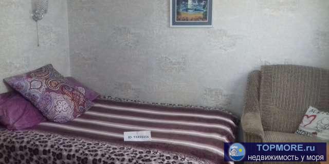 Свободно с 15 апреля Сдаю студию без посредников. Находится в районе старого города .Есть кондиционер, телевизор,...